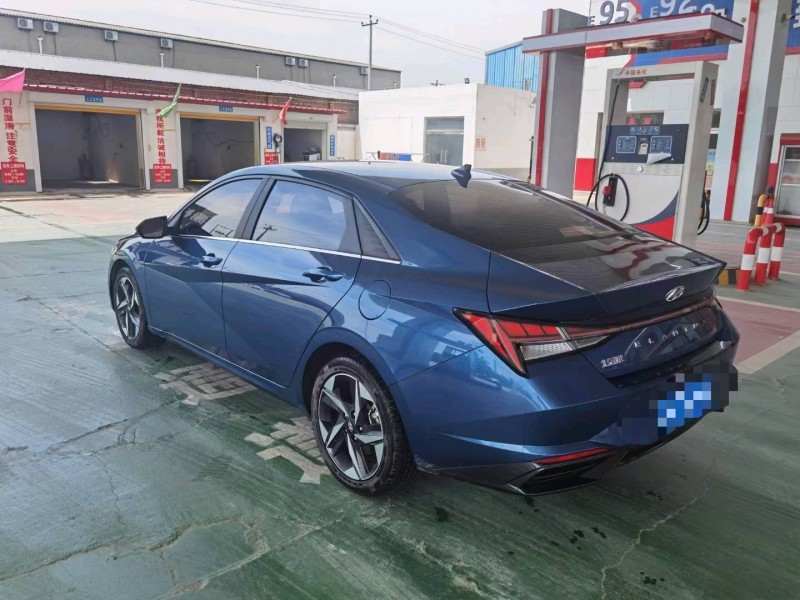 保定22年现代伊兰特8