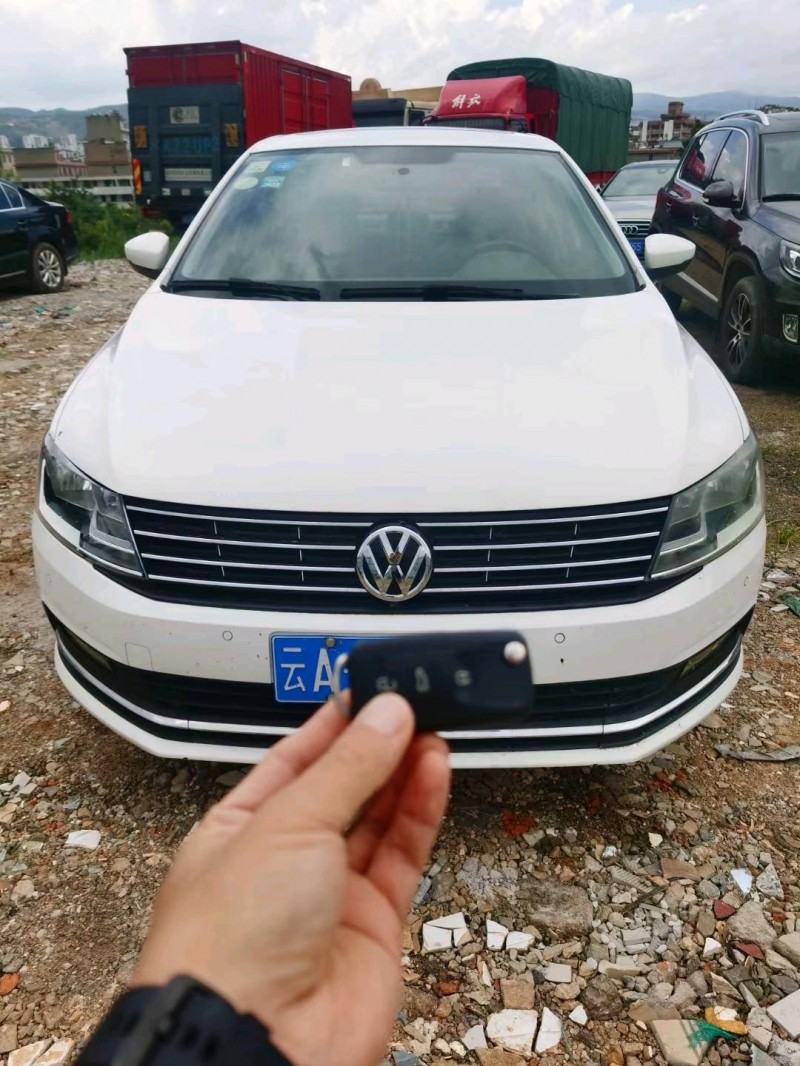 昆明18年大眾朗逸1