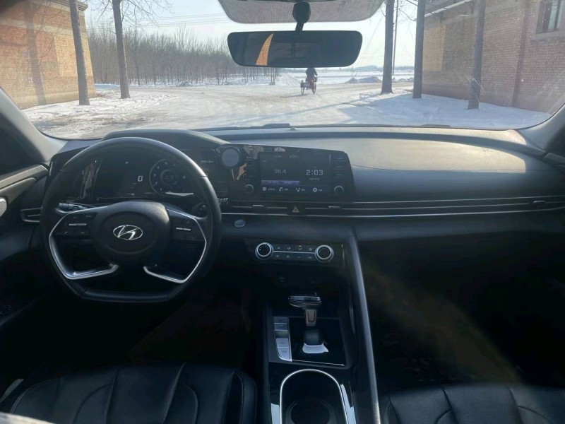 保定21年现代伊兰特7