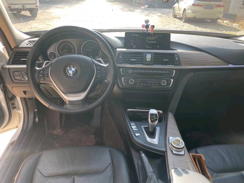 保定13年宝马3系8