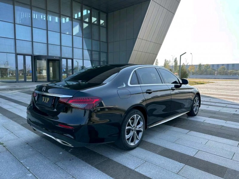 盐城21年奔驰E8