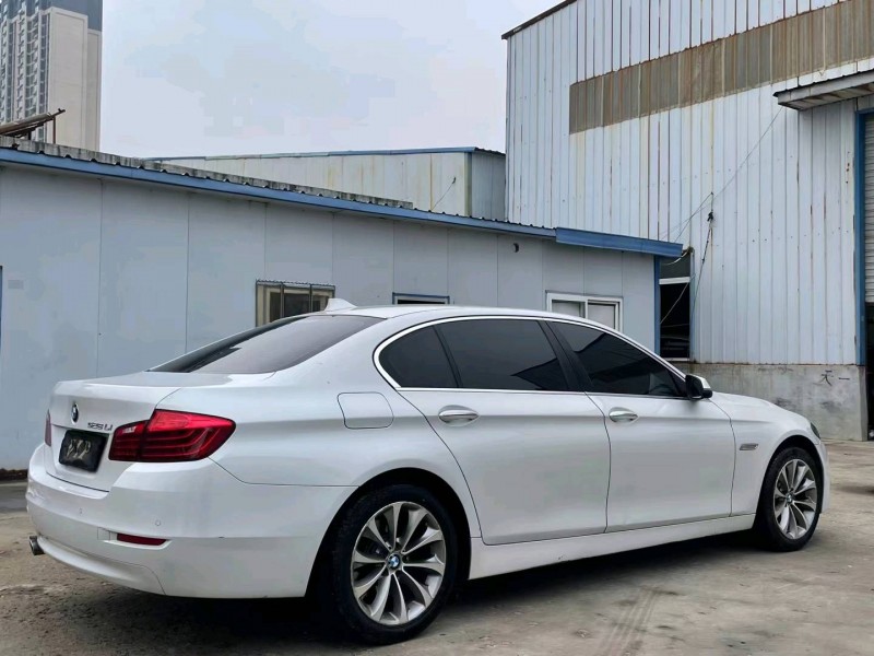 济宁16年宝马5系8