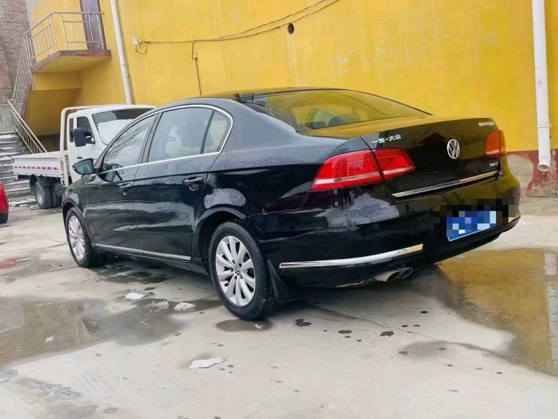 保定14年大众迈腾4