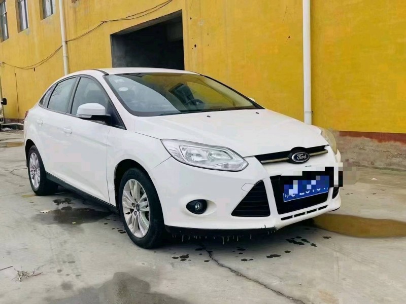 保定13年福特福克斯2