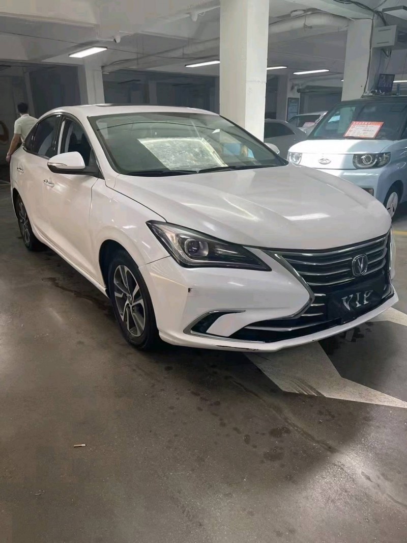 黔西南18年長安汽車逸動4