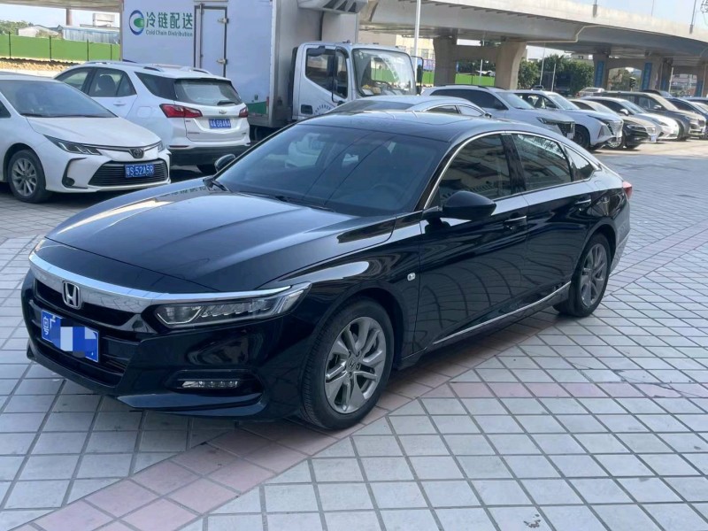 广州21年本田雅阁3