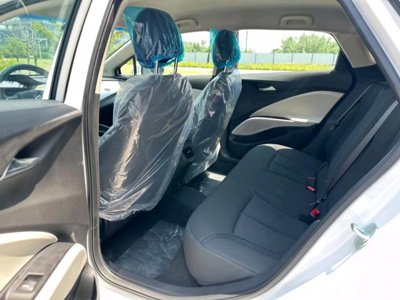 盐城23年别克微蓝4