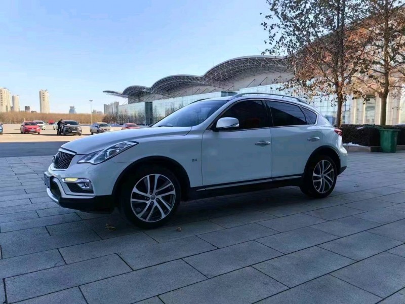 秦皇島16年英菲尼迪QX502