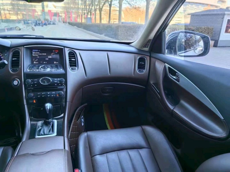 秦皇島16年英菲尼迪QX506