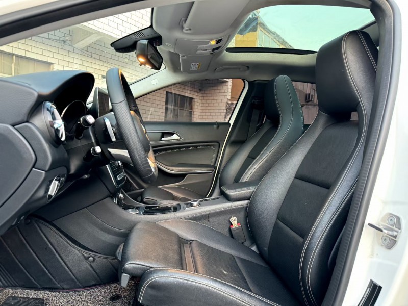 济宁19年奔驰GLA4