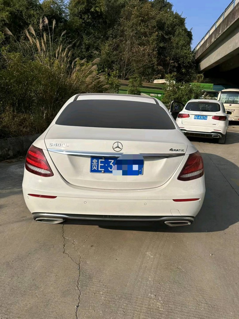 重庆20年奔驰E8