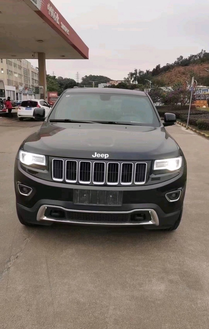 汕头16年Jeep大切诺基1