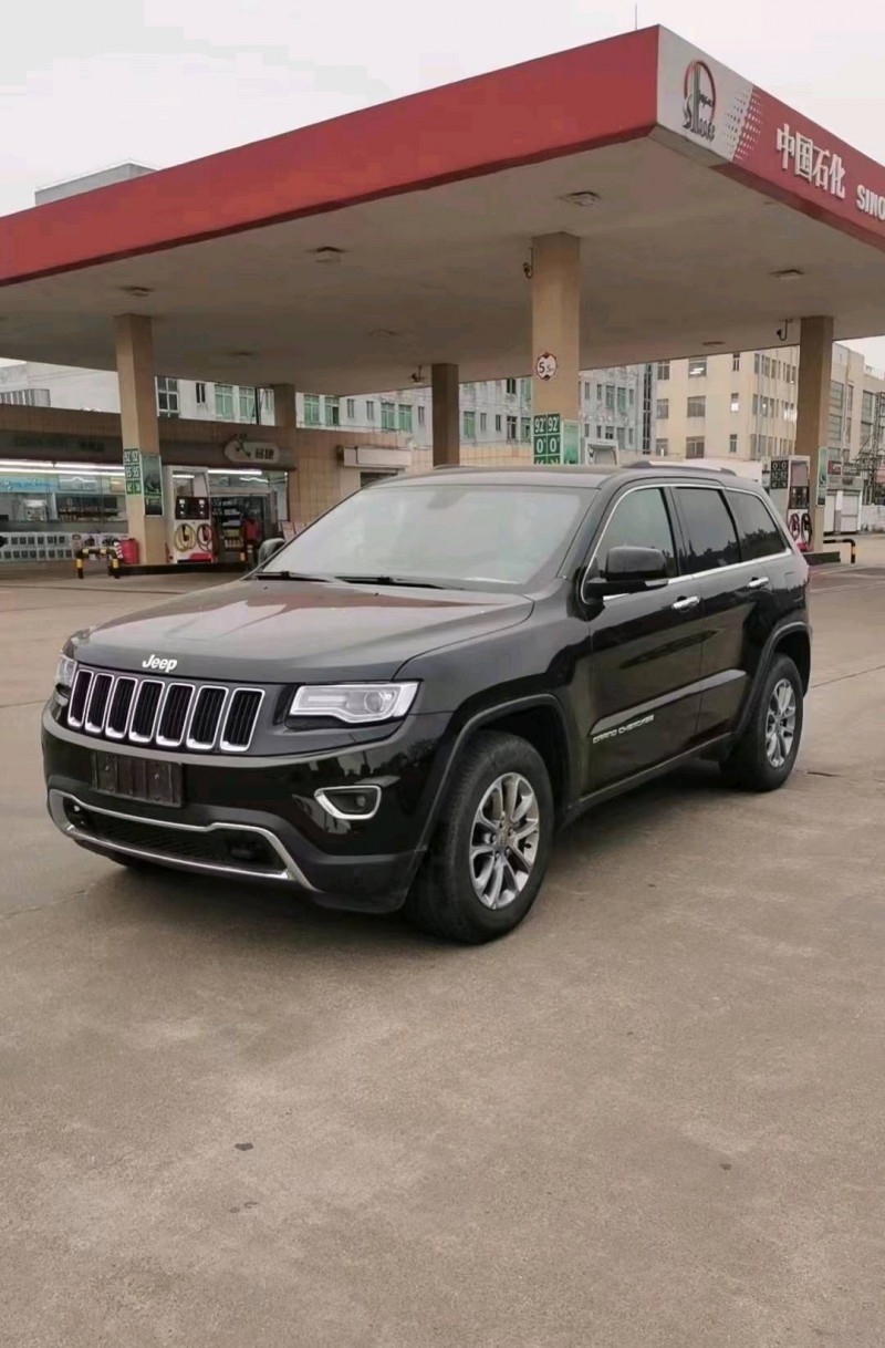 汕头16年Jeep大切诺基5