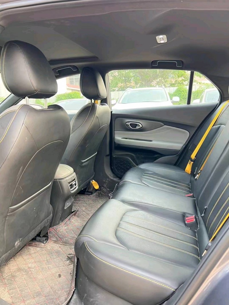 广州21年传祺影豹4