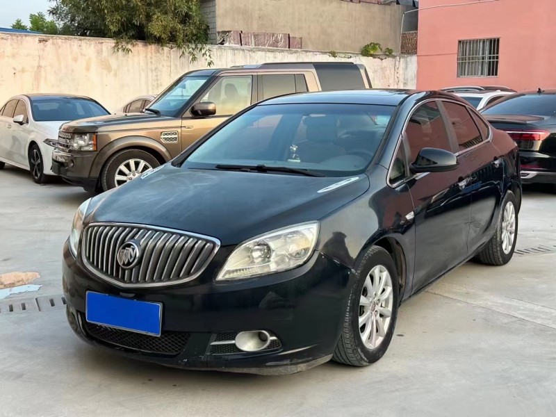 济宁13年别克英朗2