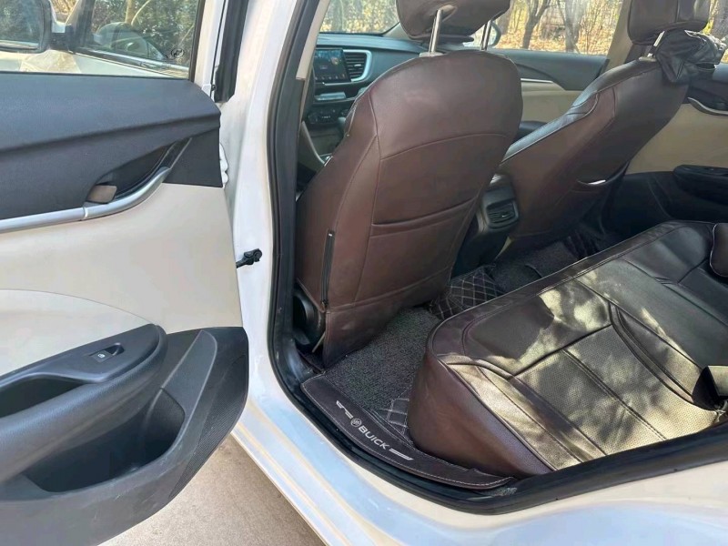 枣庄20年别克英朗4