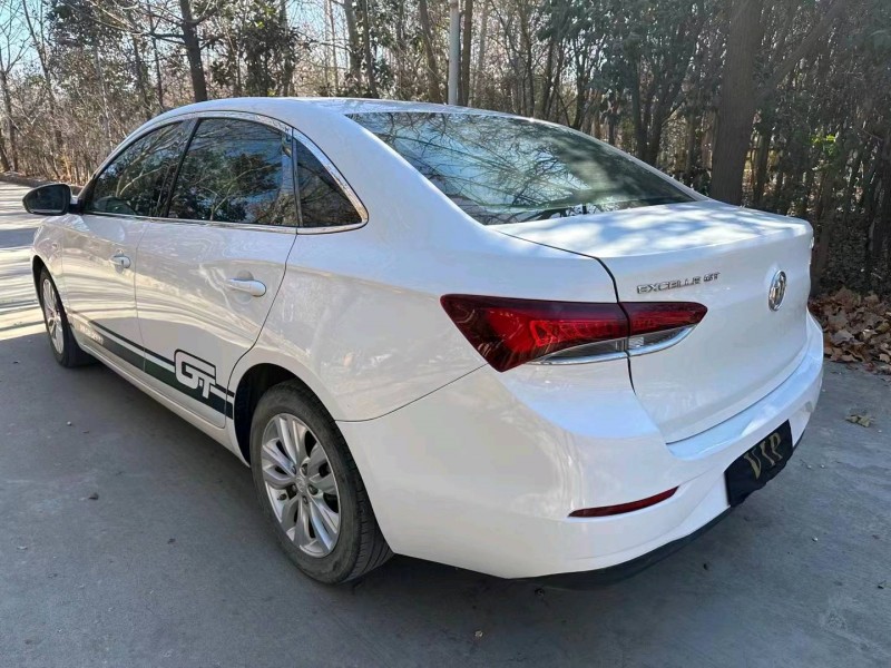 枣庄20年别克英朗8