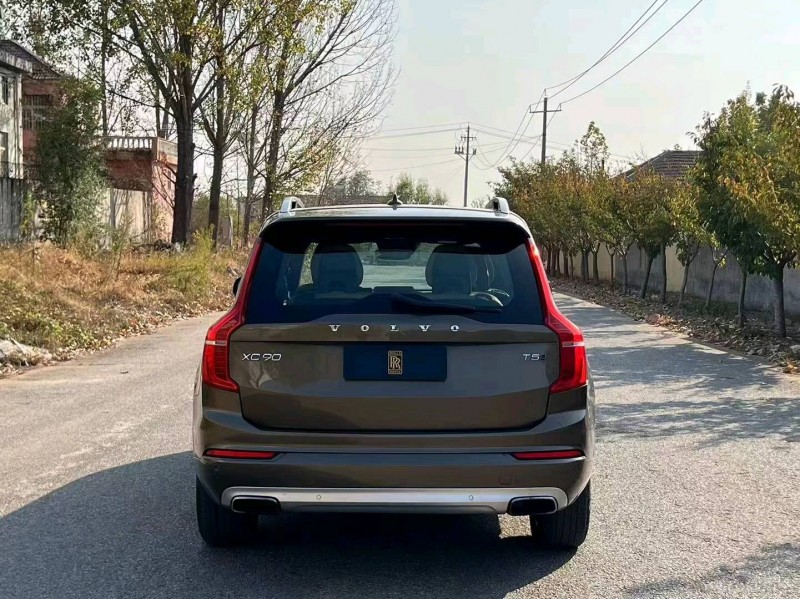 东营17年沃尔沃XC909