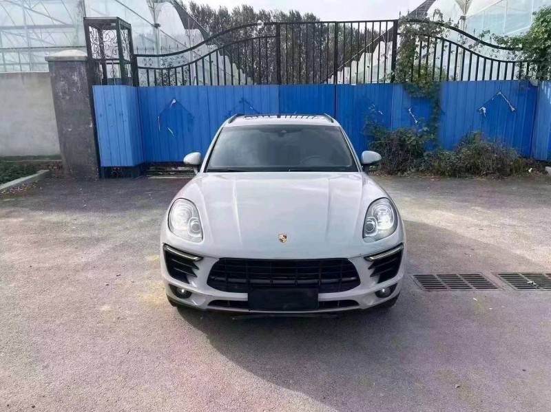 枣庄18年保时捷Macan1