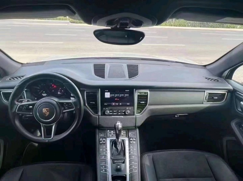 枣庄18年保时捷Macan3