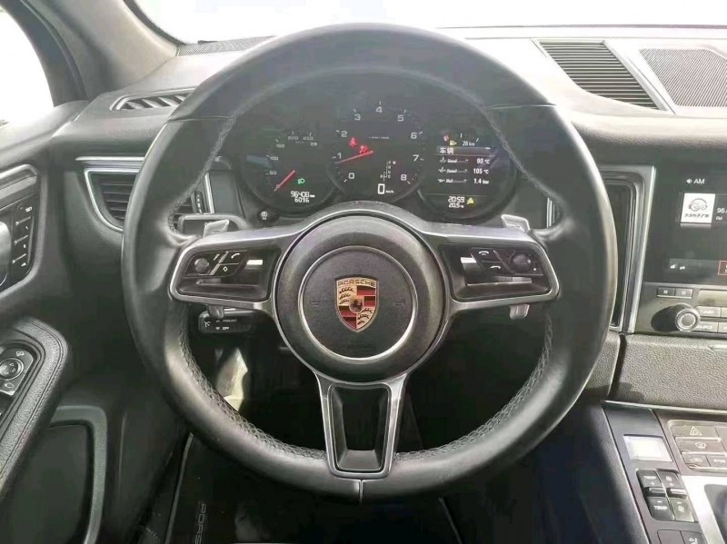 枣庄18年保时捷Macan4