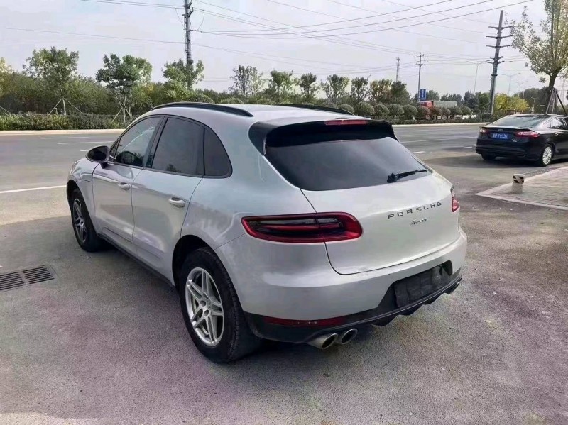 枣庄18年保时捷Macan5