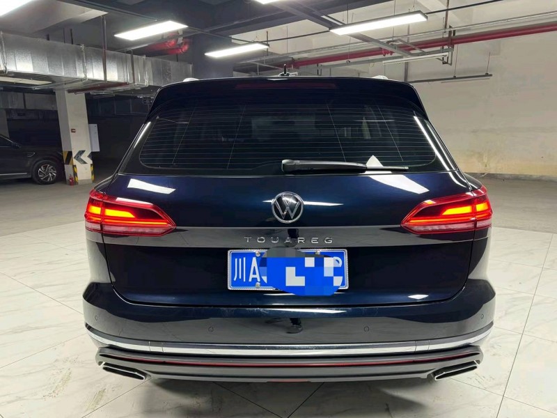 成都21年大众途锐2