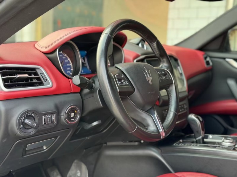 济宁17年玛莎拉蒂Ghibli5