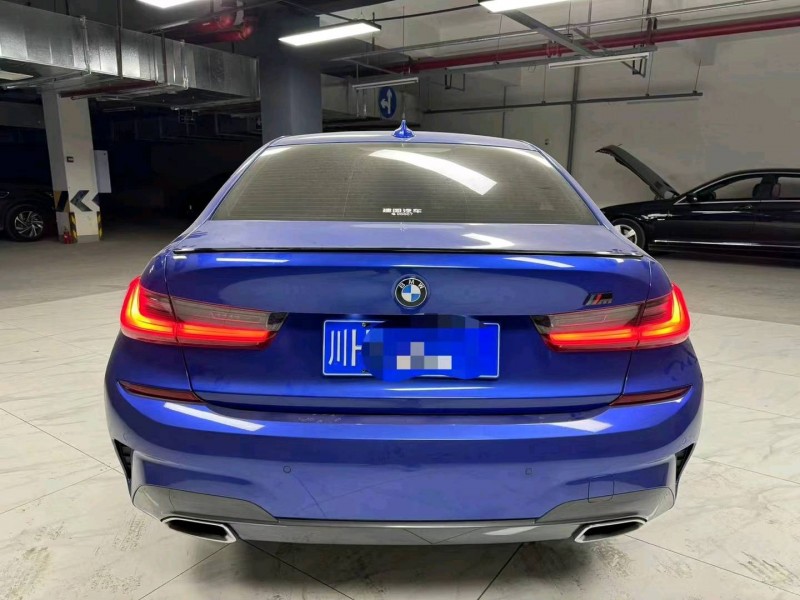 成都19年宝马3系4