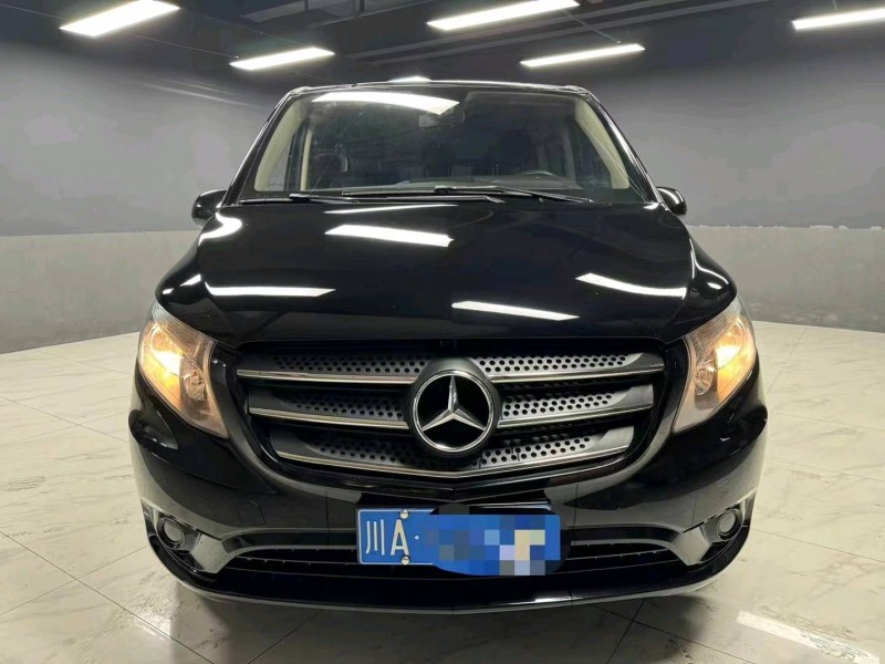 成都20年奔驰威霆1