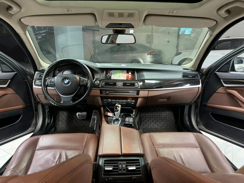 成都15年宝马5系9