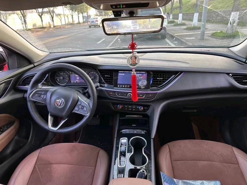 重庆23年别克君威6