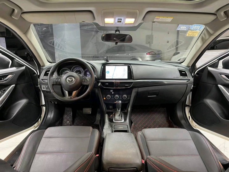 成都14年马自达阿特兹8