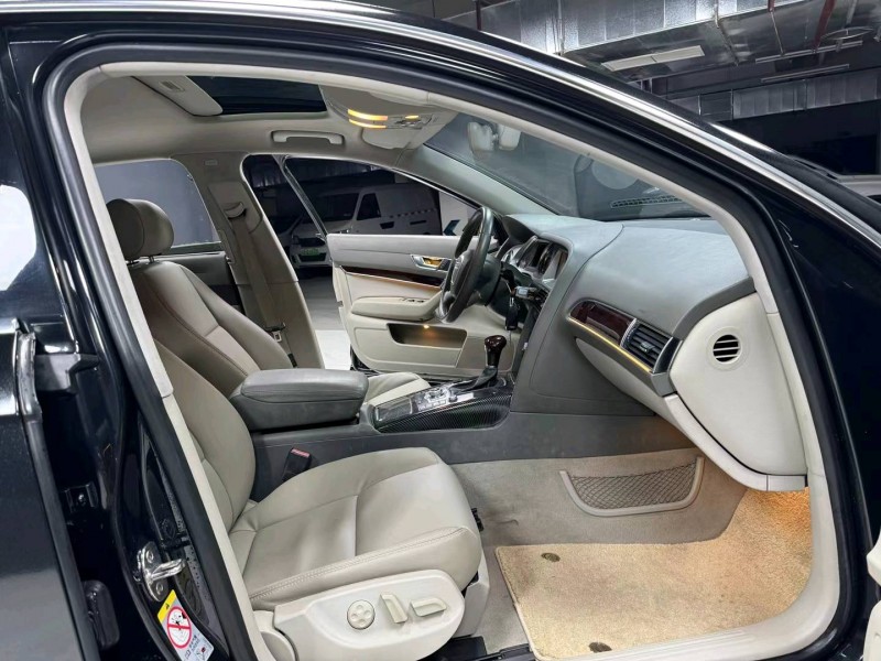 成都12年奥迪A6L9