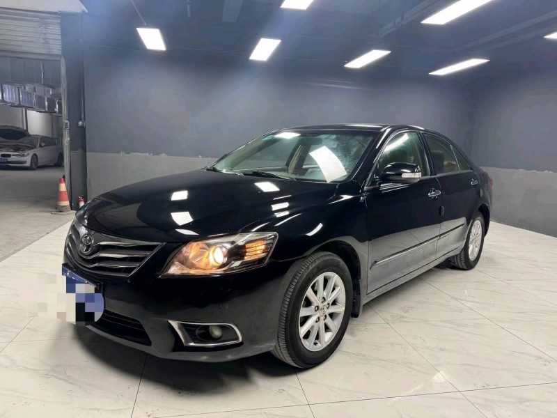 成都15年丰田凯美瑞2