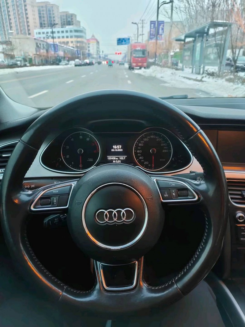 邯郸15年奥迪A4L5