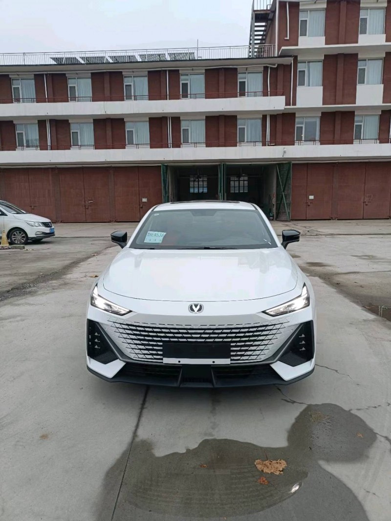 枣庄23年长安汽车UNI-V1