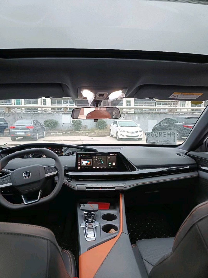 枣庄23年长安汽车UNI-V3