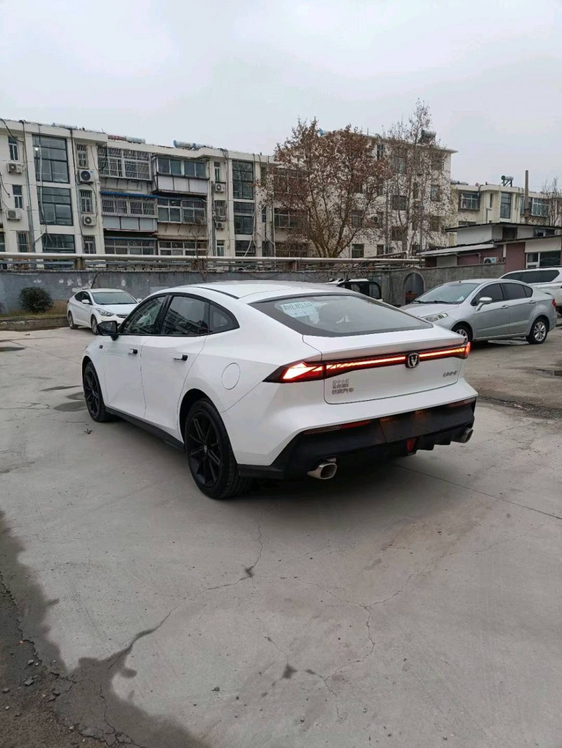 枣庄23年长安汽车UNI-V5