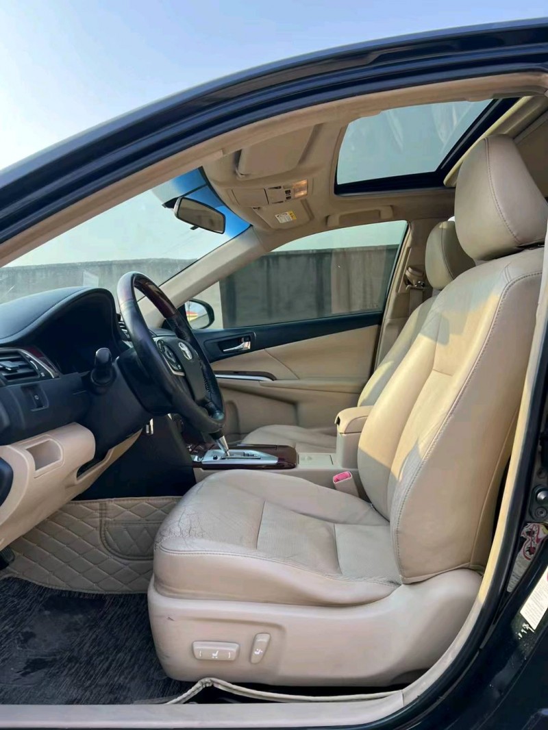 邯郸13年丰田凯美瑞7