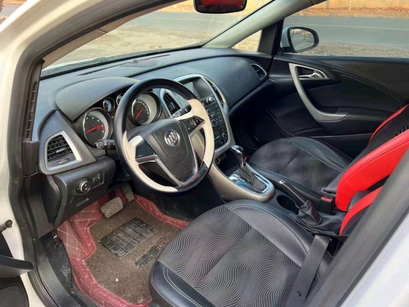 东营15年别克英朗8