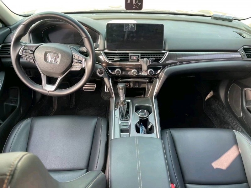 徐州23年本田雅阁3