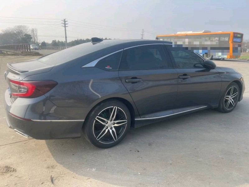 徐州23年本田雅阁7