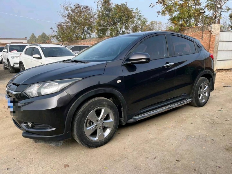 保定16年本田缤智2