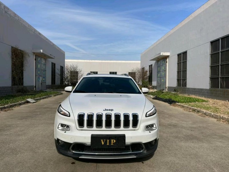盐城16年Jeep自由光1
