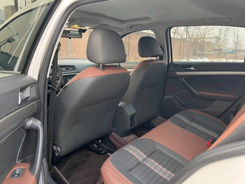 保定21年大众朗逸4