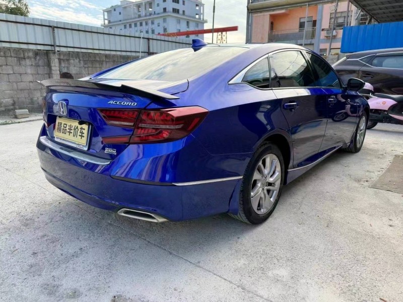 珠海19年本田雅阁5