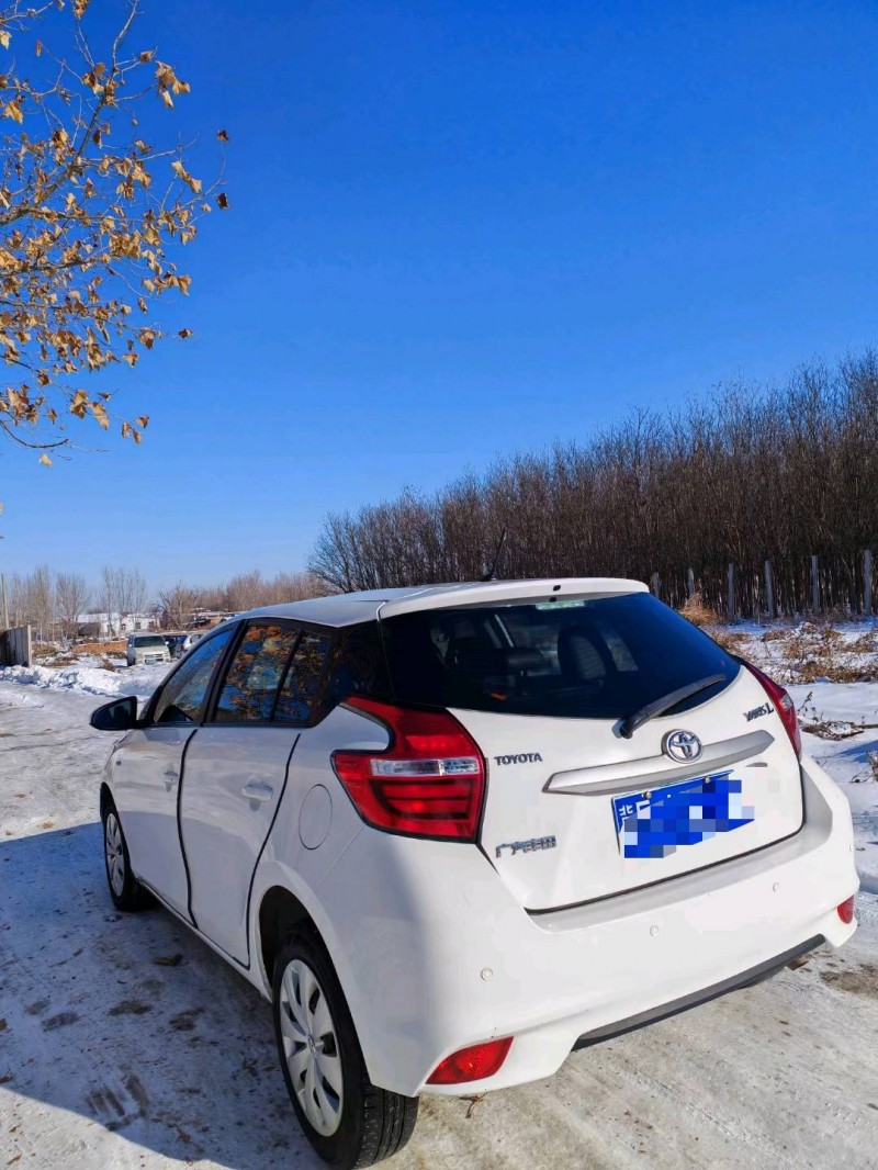 保定19年丰田YARiS L 致炫8