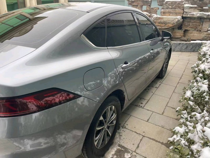 保定23年比亚迪汉5