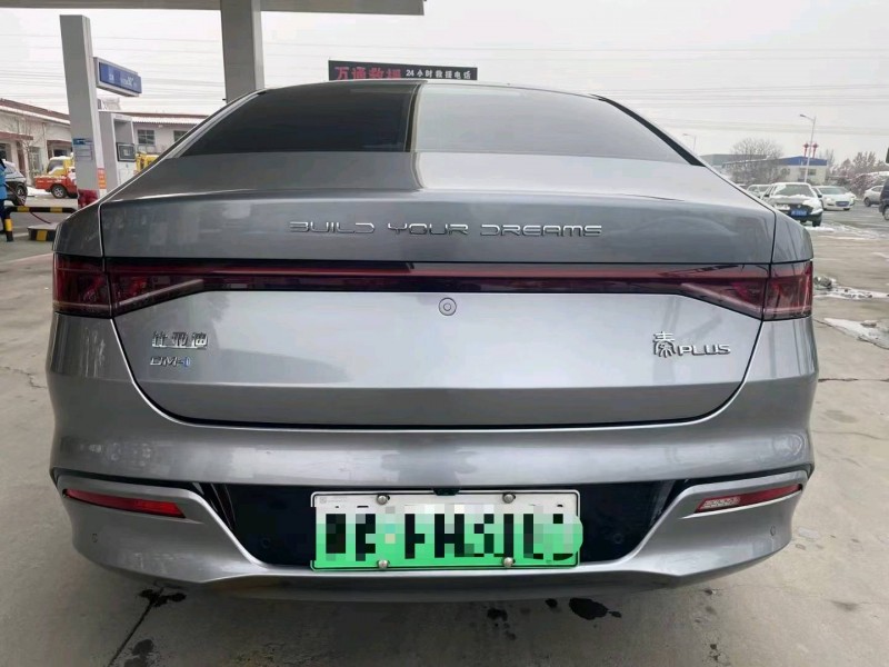 保定23年比亚迪汉8